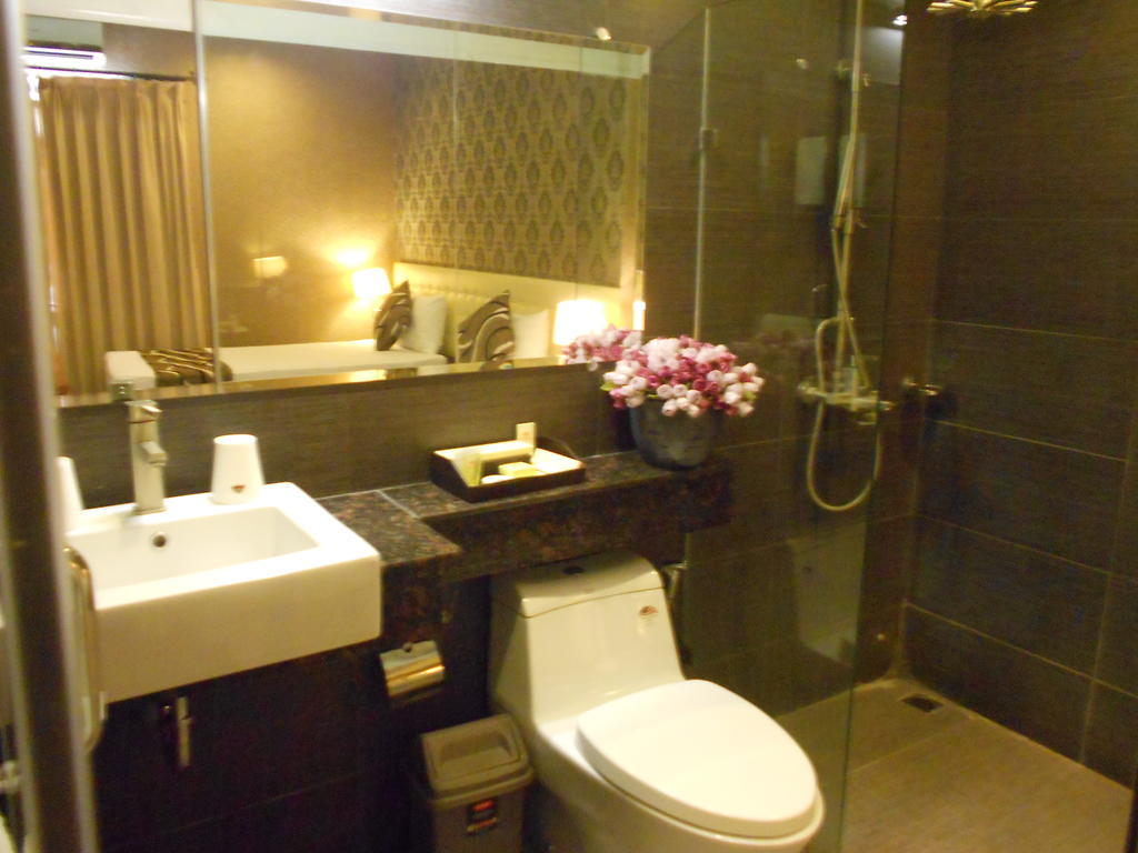 Venus Hotel ฮานอย ภายนอก รูปภาพ